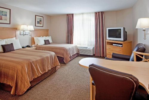 Candlewood Suites Junction City - Ft. Riley image 9
