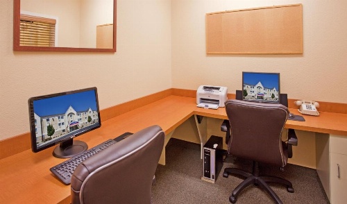 Candlewood Suites Junction City - Ft. Riley image 11